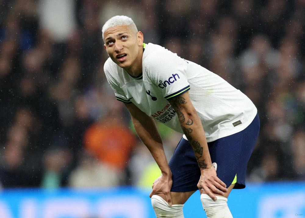  格伊关键拦截水晶宫后卫力保城门不失逼平热刺